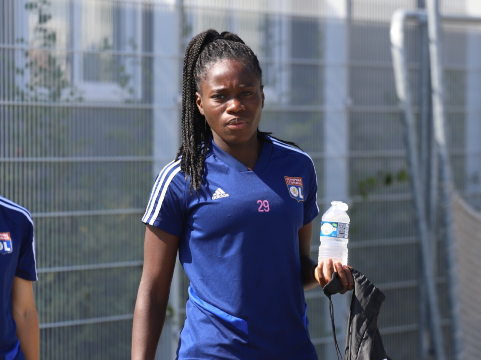 OL féminin : fin de saison pour Griedge Mbock, de nouveau opérée