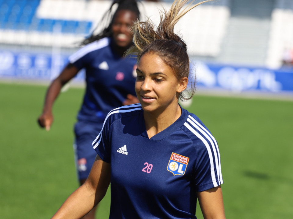 Bleues : six Lyonnaises appelées par Corinne Diacre