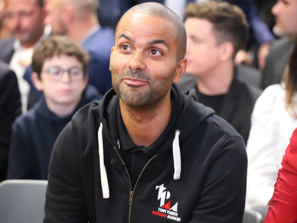 Tony Parker honoré par les Spurs : son maillot a été retiré