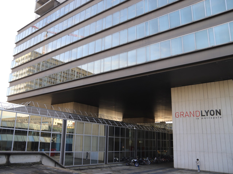 Coronavirus : la Métropole de Lyon propose un soutien aux entreprises