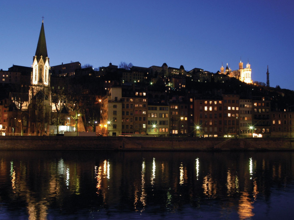 Lyon : ils demandent une réduction de l’éclairage durant le confinement 