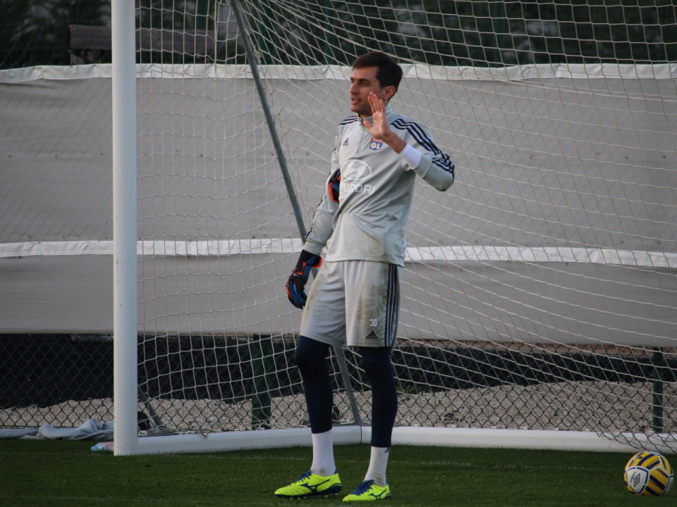 OL : l’entraîneur des gardiens de Saint-Etienne pour remplacer Grégory Coupet ?