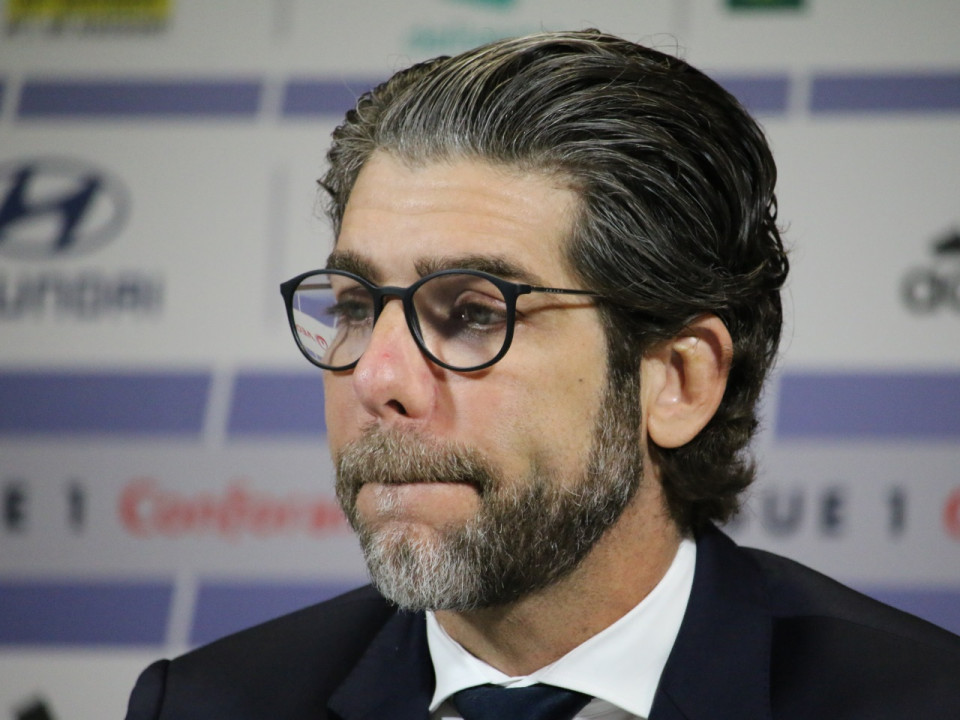 OL : Juninho rend hommage à Diego Maradona