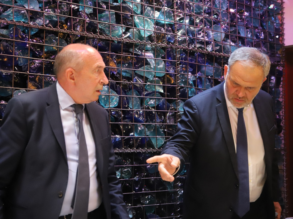 Le glissement à droite de Collomb vu par Brachet, Philip et Bolliet