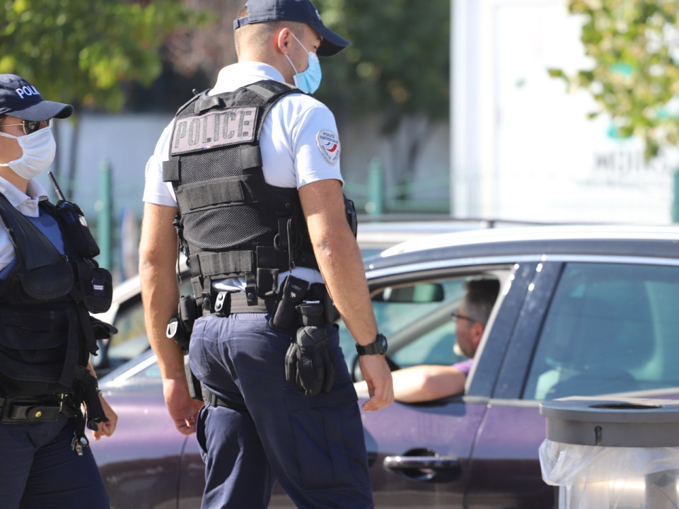 Lyon : appel&eacute;s pour un diff&eacute;rend conjugal, les policiers tombent sur tout un attirail de dealer