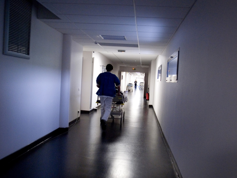 Au sud de Lyon : un patient d&eacute;sesp&eacute;r&eacute; et atteint du Covid-19 se pend &agrave; l&rsquo;h&ocirc;pital