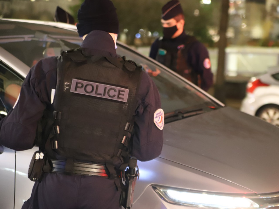 Vénissieux : il sort du point de deal chargé de cannabis et enchaîne les infractions en voiture