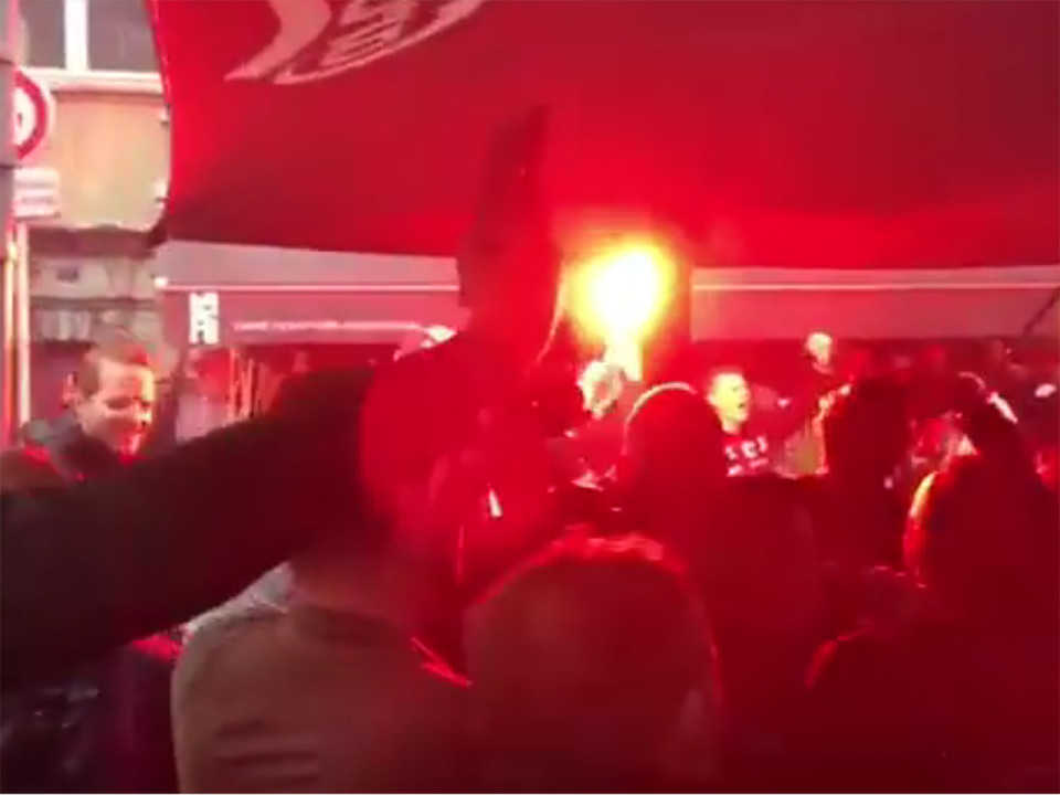 OL-Ajax : les supporters néerlandais ont enflammé le centre de Lyon (VIDEO)
