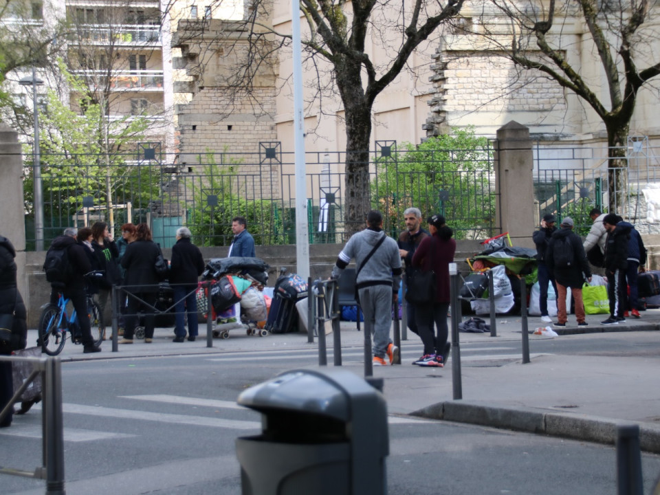 Lyon : le jeu du chat et de la souris continue entre la municipalité et les "Albanais du 3ème"