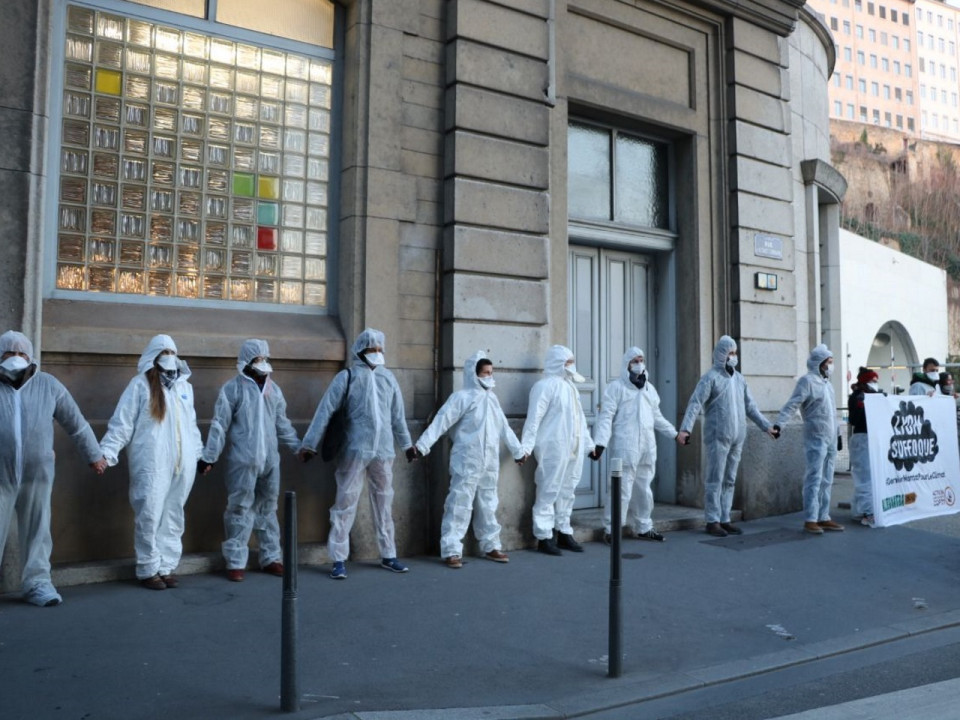 Lyon : un cordon sanitaire installé devant l’école Michel Servet