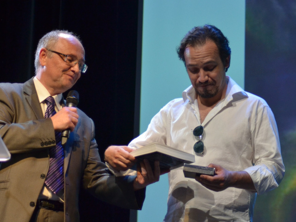 Lyon : un prix d’astronomie pour Alexandre Astier