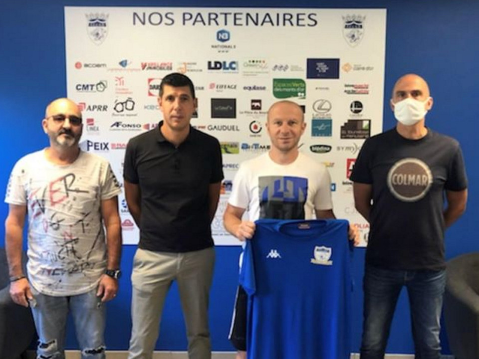 Un ancien joueur de l'OL engag&eacute; dans le staff de Limonest