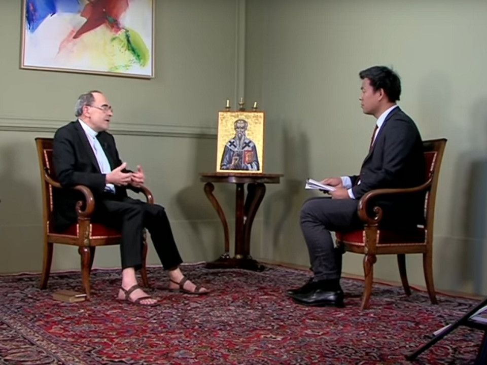 Mgr Barbarin se met en retrait : "Je ne vais pas m'embêter rassurez-vous"