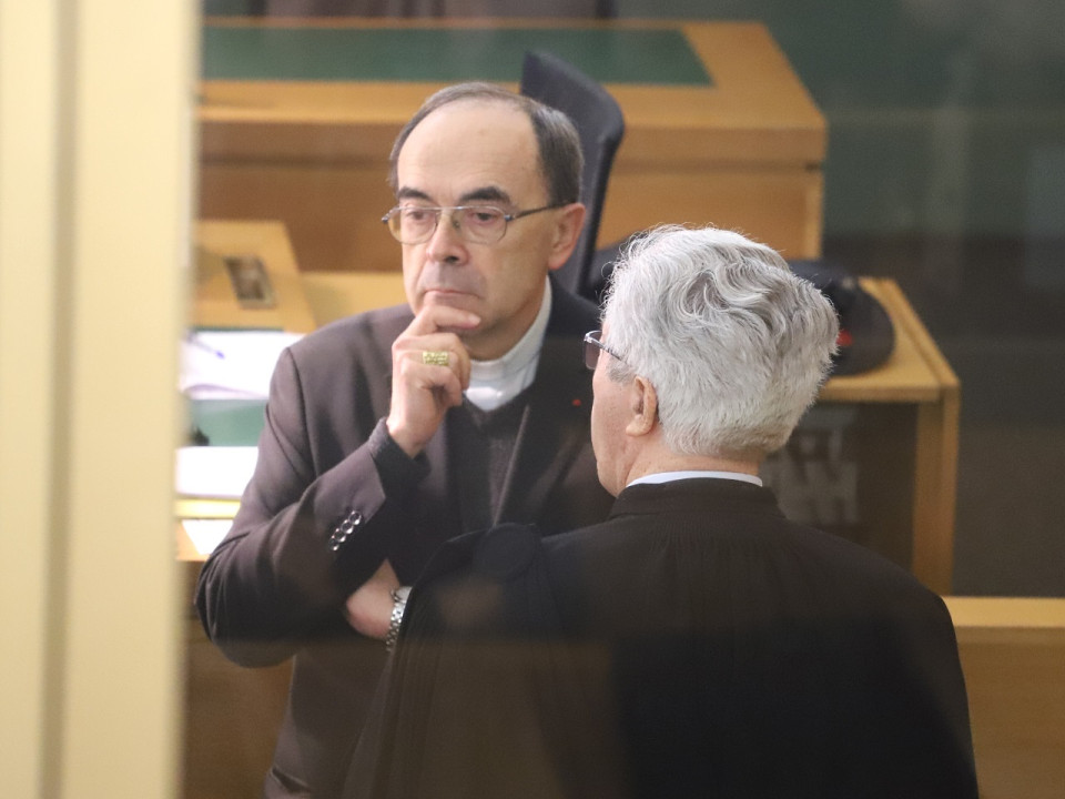 Cardinal Barbarin : "Cette affaire me collera toujours au visage"