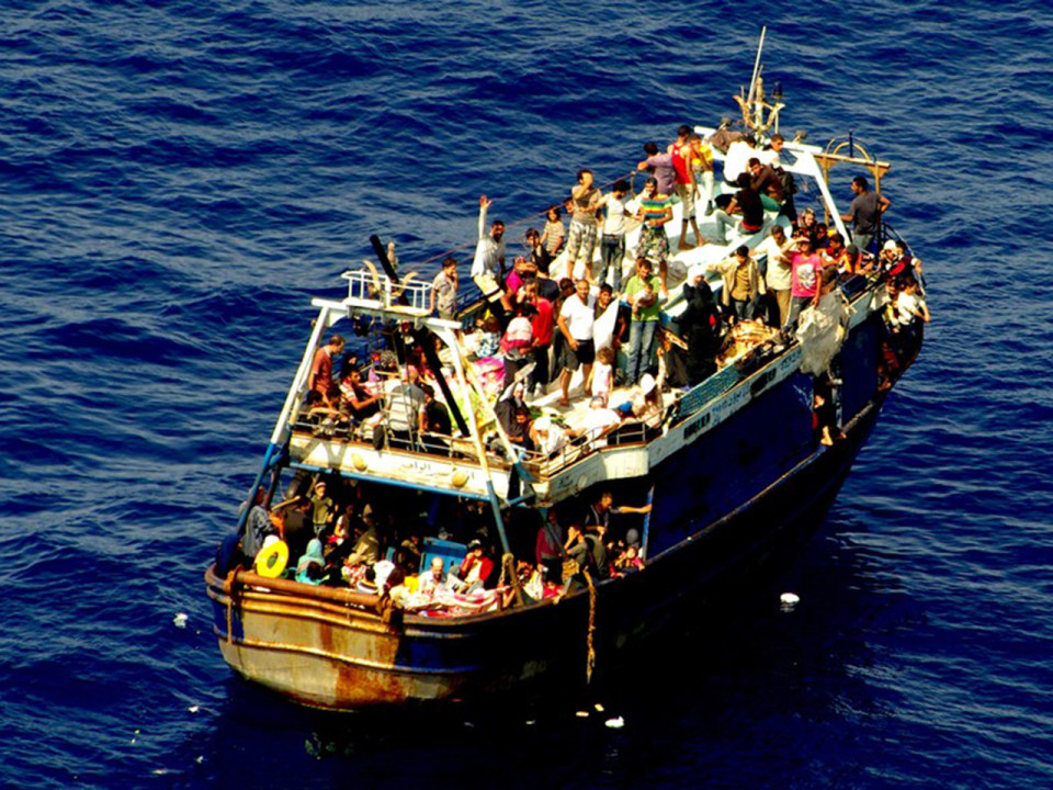 Deux Lyonnais ont acheté un avion pour venir en aide aux migrants en Méditerranée