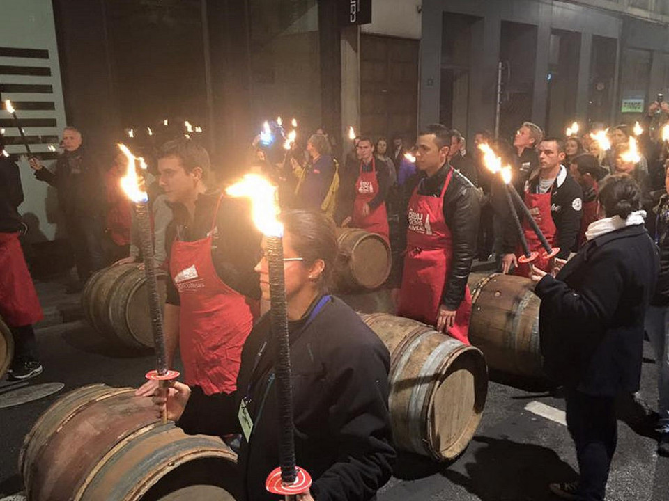 Le Beaujolais Nouveau 2016 à consommer dès minuit sur la place des Terreaux