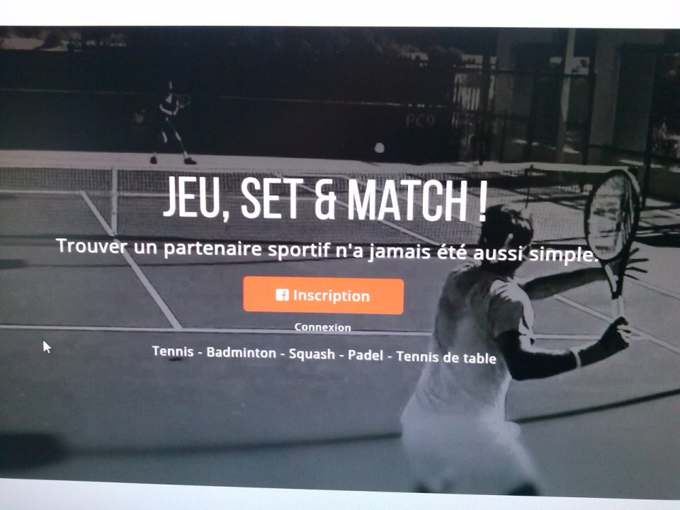 Des Lyonnais lancent un site de rencontres sportives sp&eacute;cial raquettes