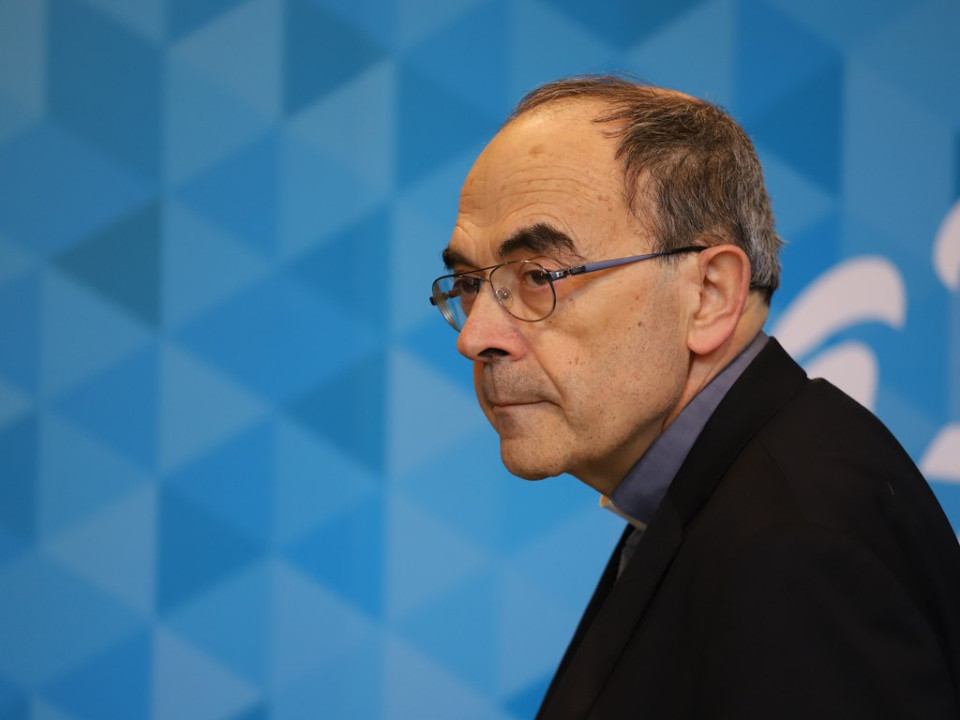 Affaire Preynat : les droits du livre du cardinal Barbarin reversés aux victimes