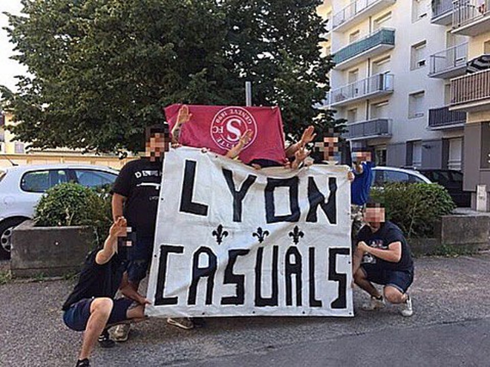 OL-Servette : des "supporters" lyonnais font le salut nazi à Bourgoin-Jallieu