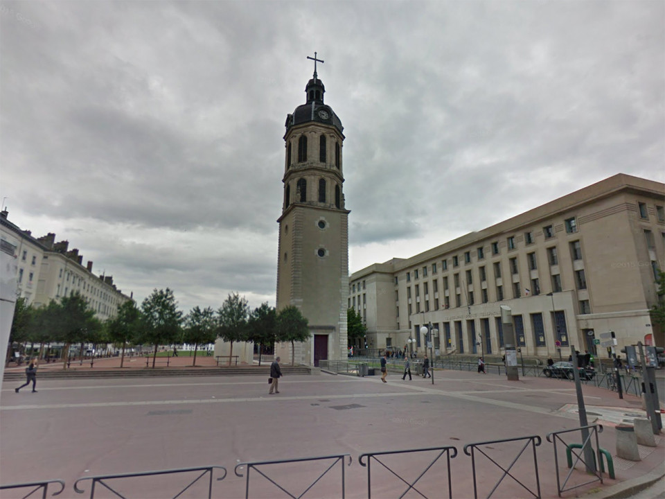 Bouygues Telecom conserve le clocher de la Charité pour ses antennes relais