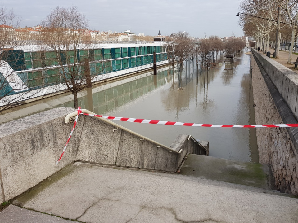 Le Rhône toujours en alerte orange "inondations et crues"