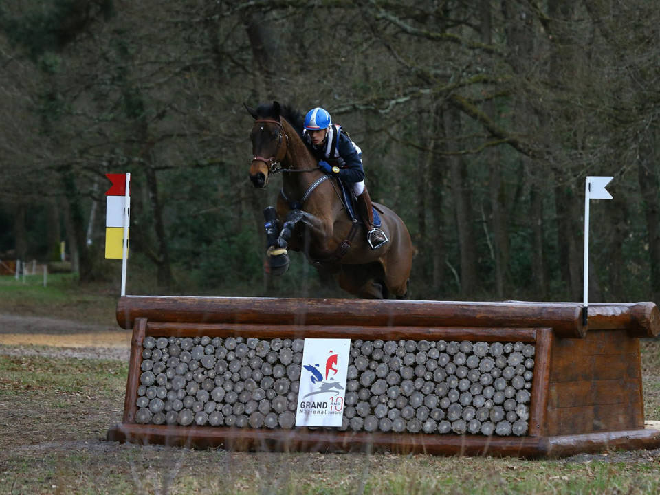 Le cavalier lyonnais Maxime Debost se tue en Loire-Atlantique