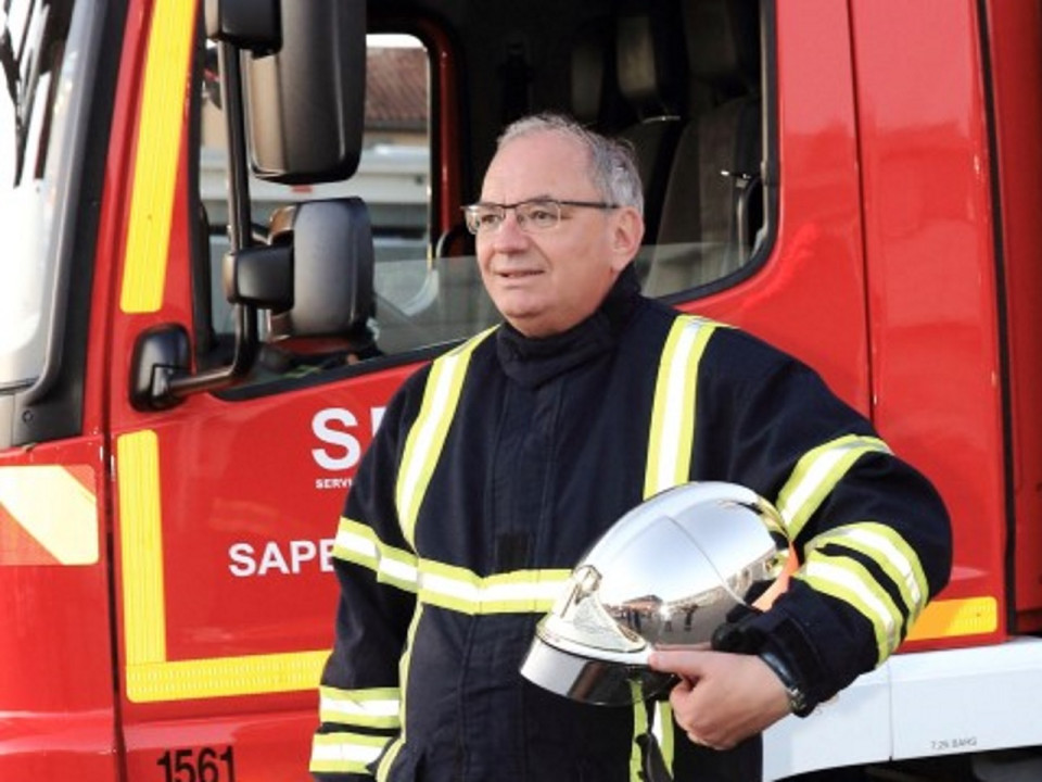 Bernard Perrut, député du Rhône, pompier de Villefranche-sur-Saône le temps d'une nuit