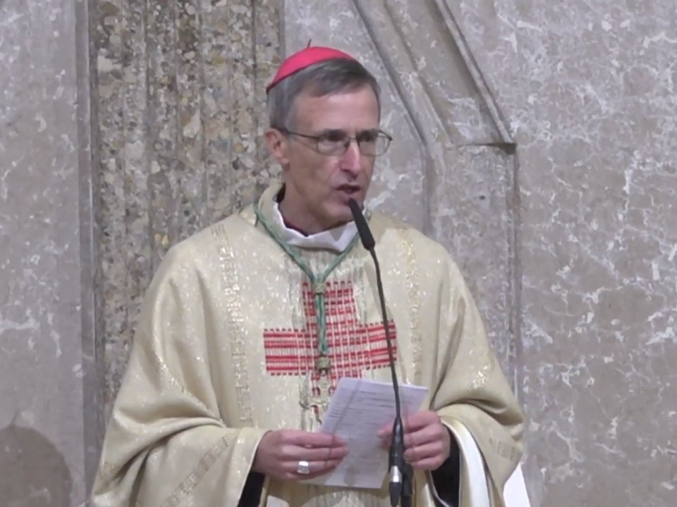 Lyon : le nouvel archevêque du diocèse a officiellement pris ses fonctions devant 300 personnes