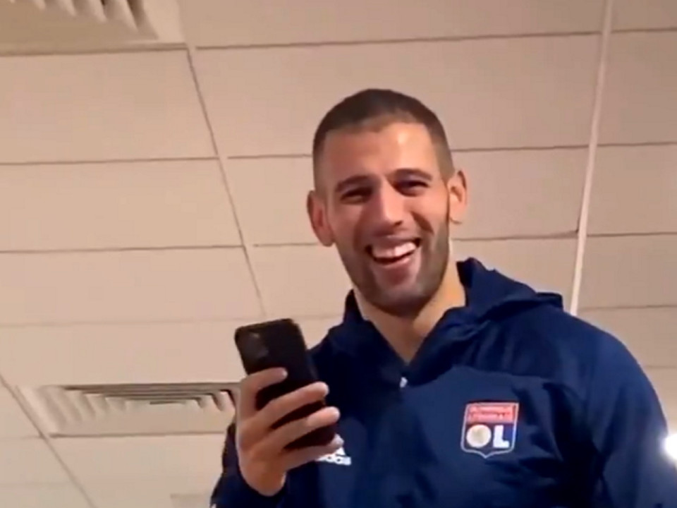 OL : avant le match contre Metz, Islam Slimani n’a pas échappé au bizutage