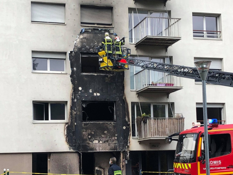 Ecully : une fuite de gaz enflammée mobilise de nombreux secours