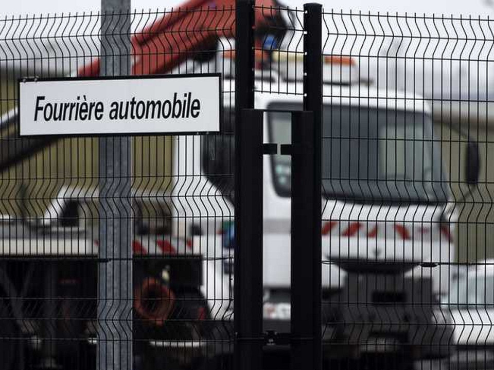 Quand la fourrière de Lyon utilise des plaques belges