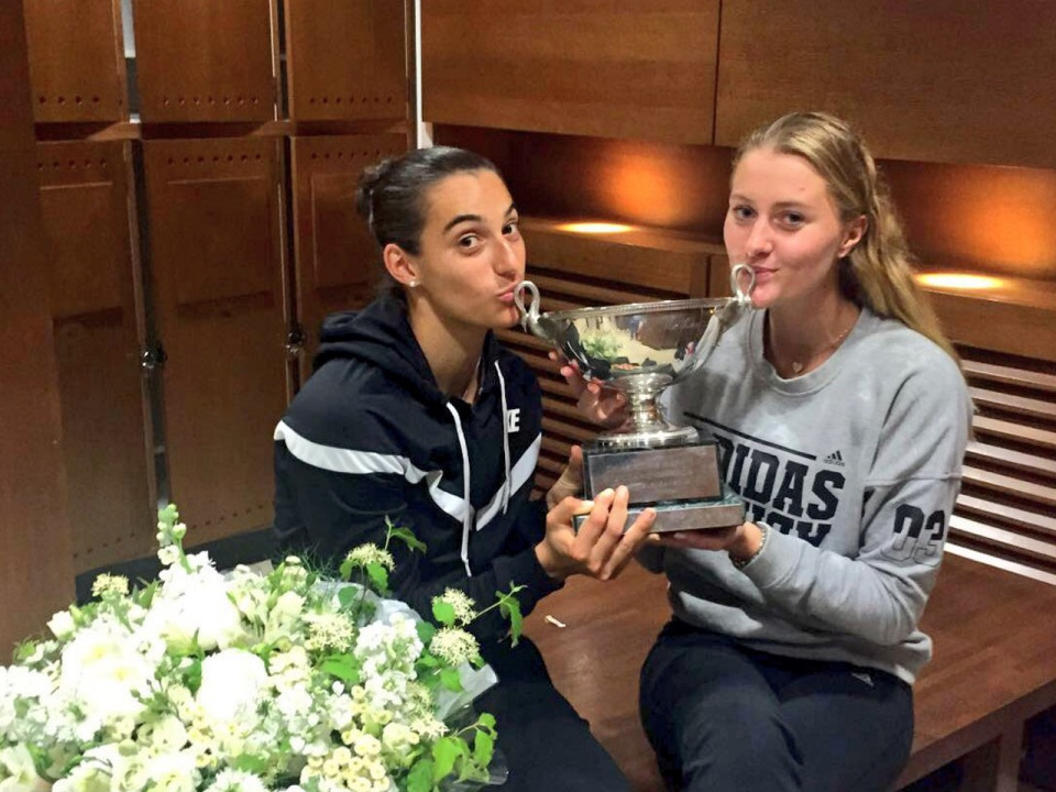 La Lyonnaise Caroline Garcia remporte le double de Roland Garros!