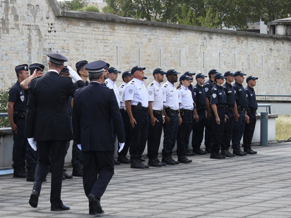 Policiers tués à Magnanville : une minute de silence observée à l’Hôtel de police de Lyon