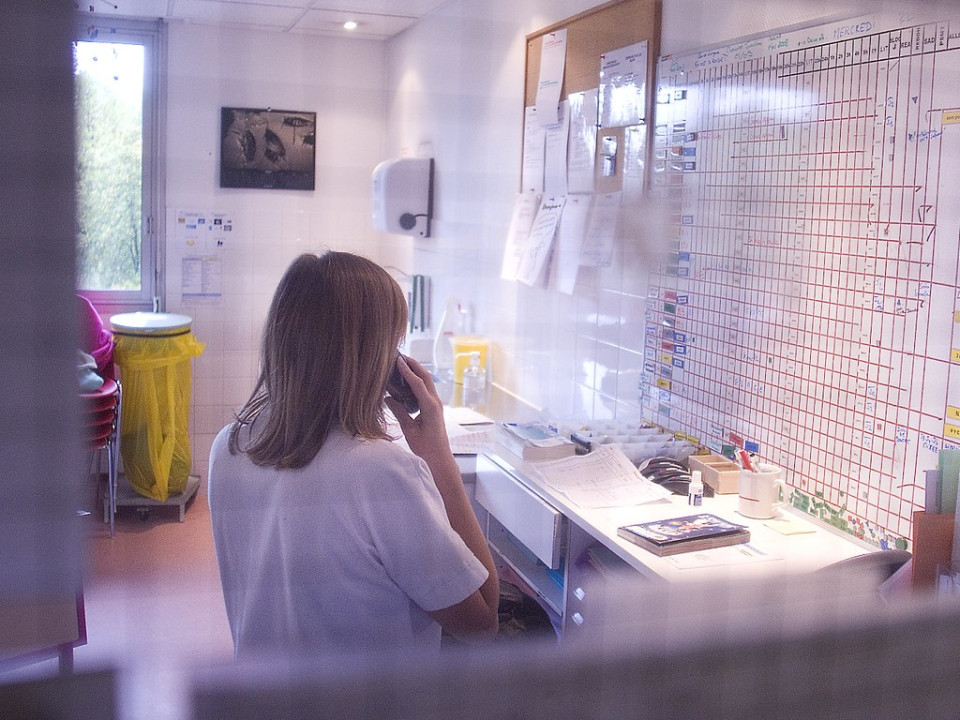 Lafuma Mobilier fait don d’une centaine de fauteuils aux hôpitaux de la région lyonnaise