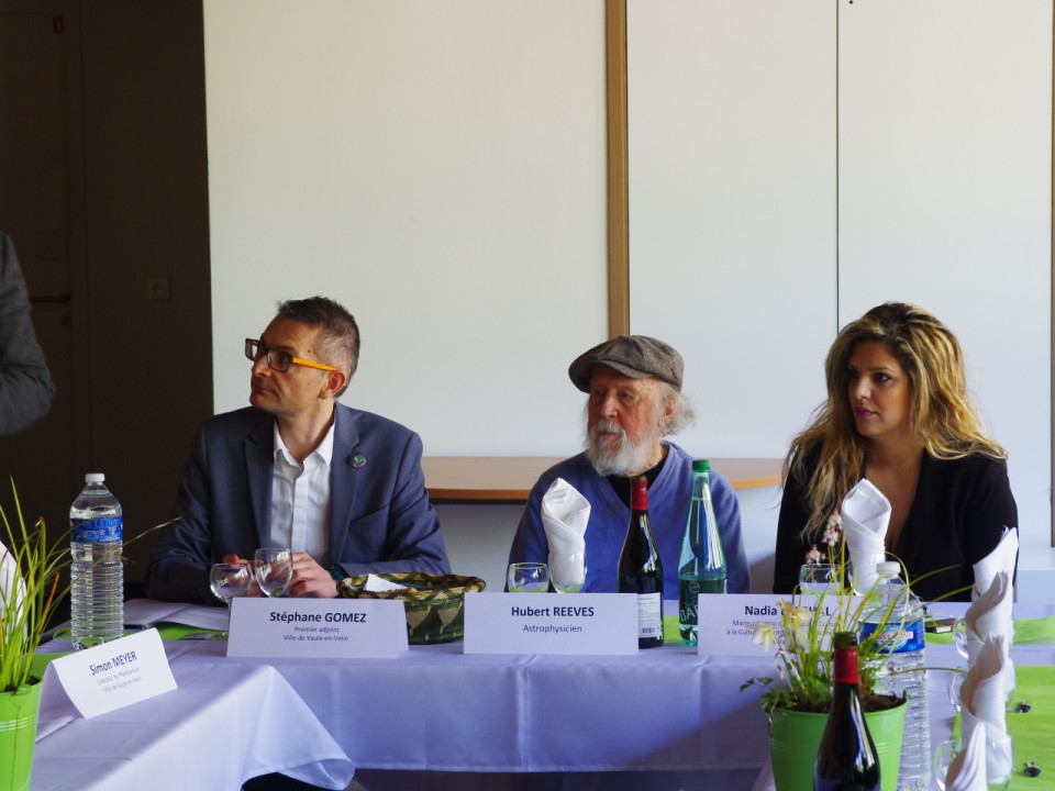 Le planétarium de Vaulx-en-Velin accueille Hubert Reeves à l’occasion du festival Oufs d’Astro