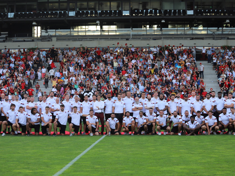 Le LOU lance sa saison avec huit nouvelles recrues (et Mathieu Bastareaud) - VIDEO