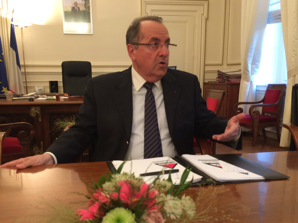 Attentat : "vigilance renforcée mais dans la sérénité" en Rhône-Alpes