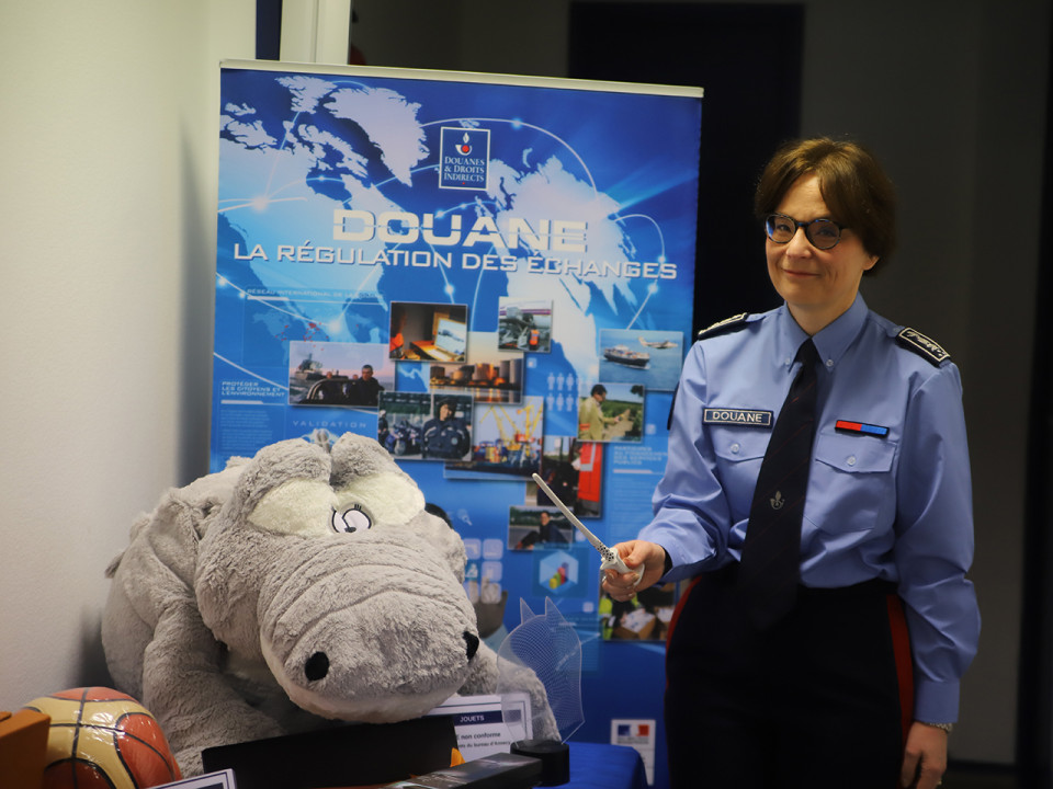 Stupéfiants, tabac et liasses de billets : les douanes de Lyon présentent le bilan de 2018