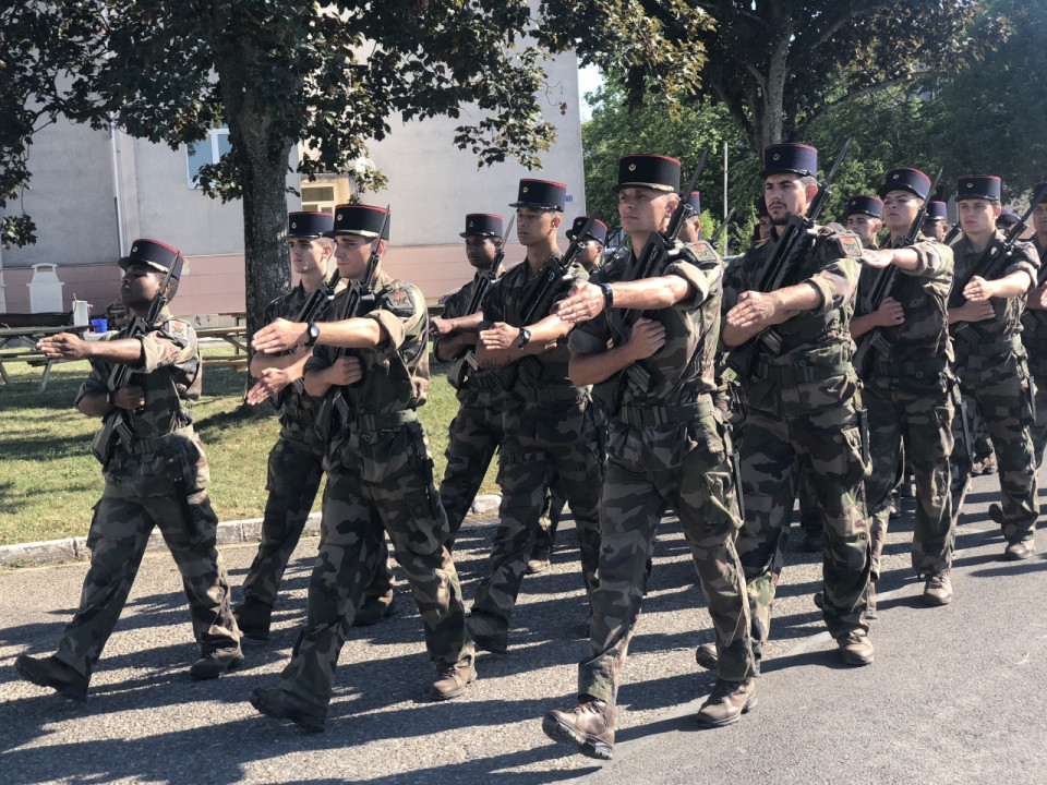 Défilé du 14 juillet : les militaires s'entrainent - VIDEO