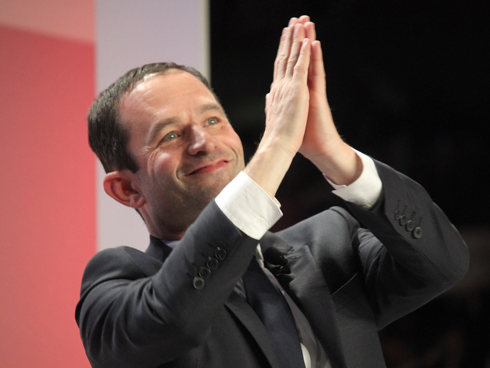 Benoît Hamon à Villeurbanne : "Votez pour vous, pas pour ces imposteurs !"