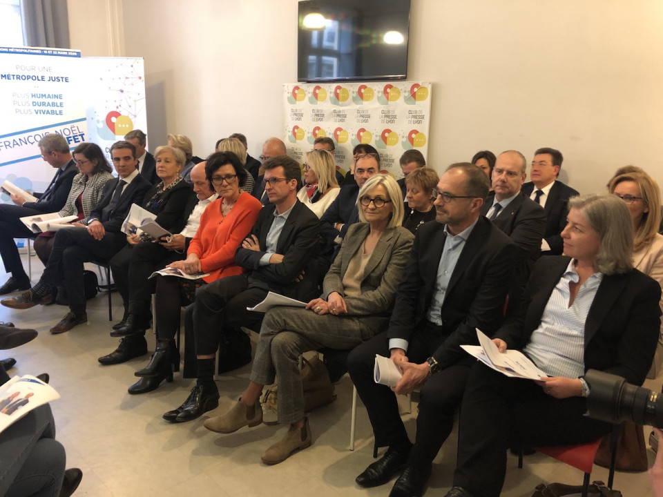 Métropolitaines 2020 : avec ses têtes de liste, François-Noël Buffet veut rassembler la droite - VIDEO