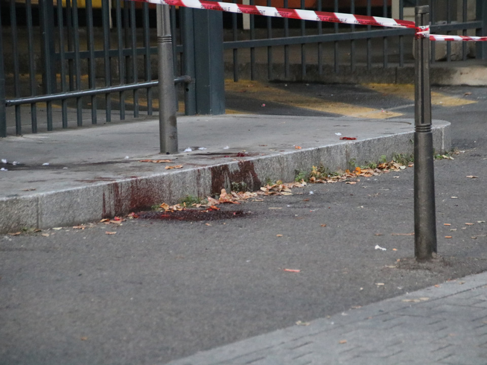 Villeurbanne : un jeune homme poignardé en plein après-midi aux Charpennes