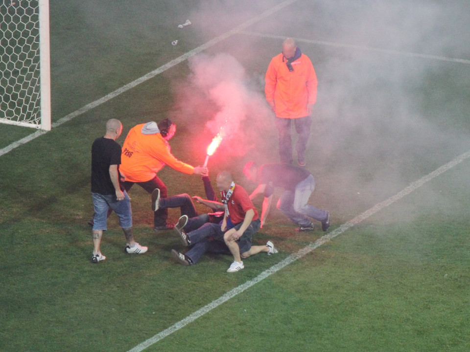 A un mois de l'Euro, la justice lyonnaise implacable avec 4 supporters trop excités