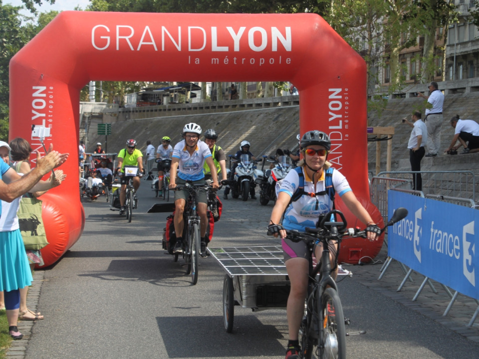 Après plus de 1 000 km, le Sun Trip Tour 2017 arrive à Lyon