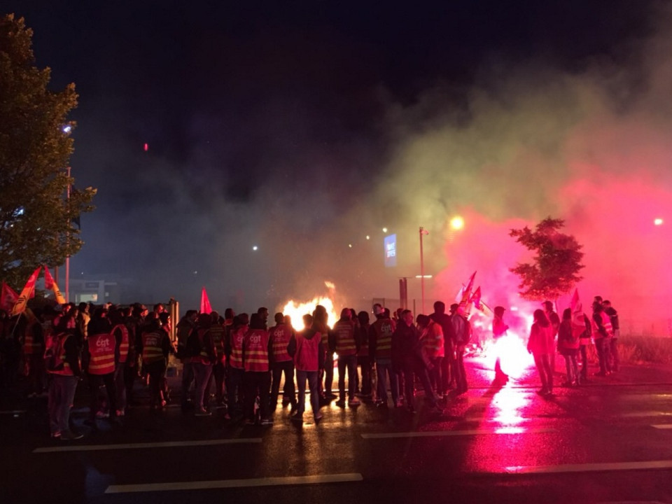 Saint-Priest : les cheminots bloquent une plateforme Geodis pour encourager le fret