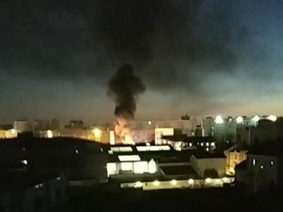 Lyon : un camion de déménagement en feu dans le 8e arrondissement