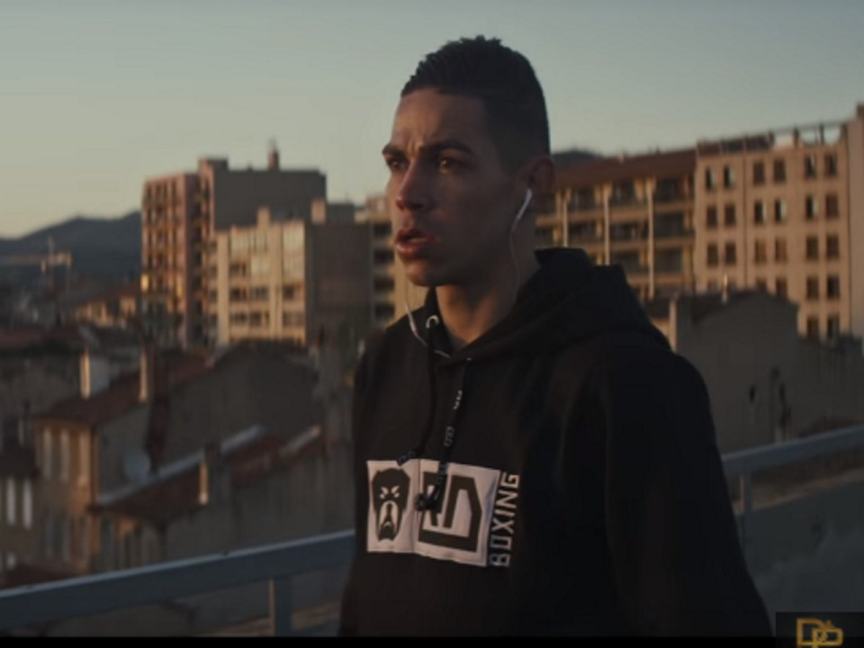 Un boxeur de Givors star du dernier clip de JUL