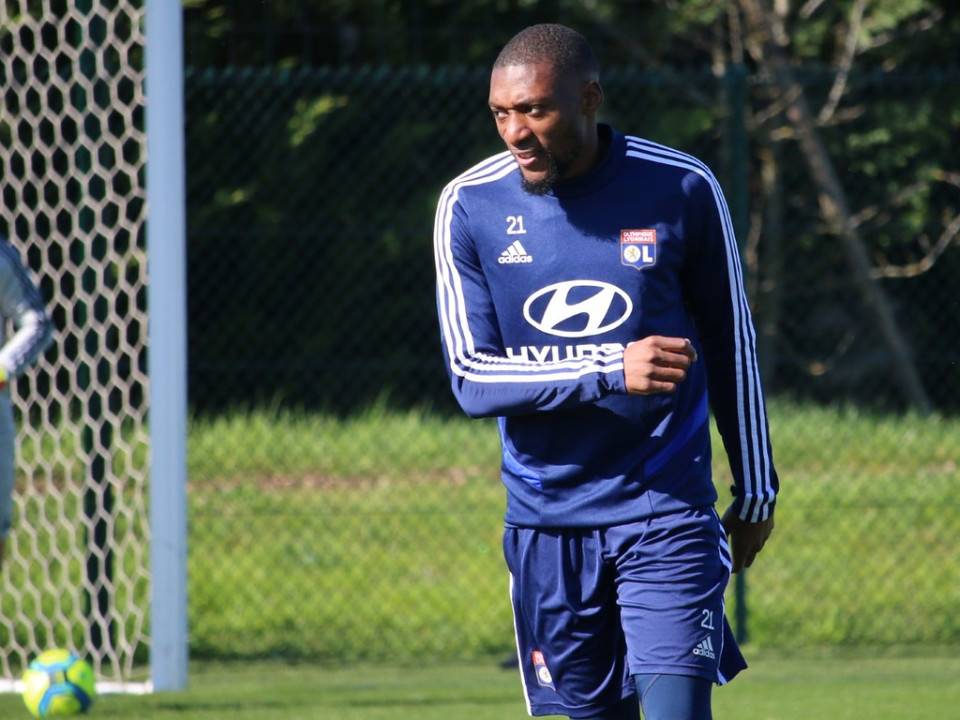 Karl Toko-Ekambi signe un contrat de 4 ans avec l'OL (officiel)