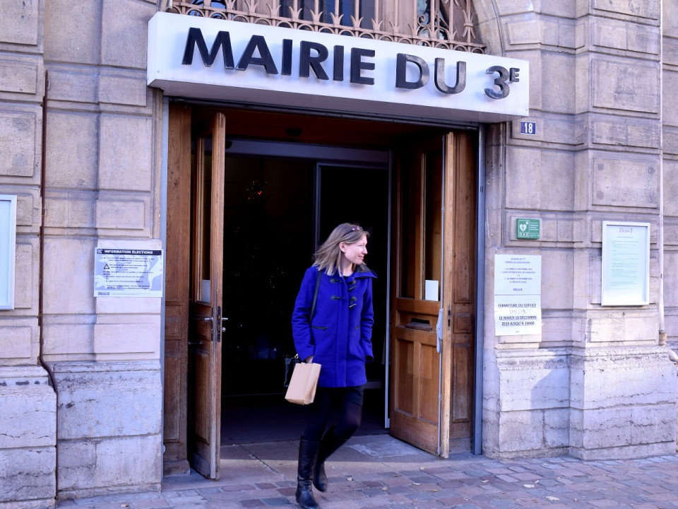 Lyon : Lucie Briatte aime la politique passionn&eacute;ment, un peu, plus du tout