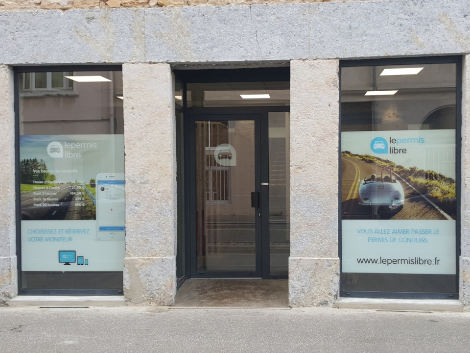 Lyon : l'auto-école "Lepermislibre" veut résister aux sanctions de la Préfecture